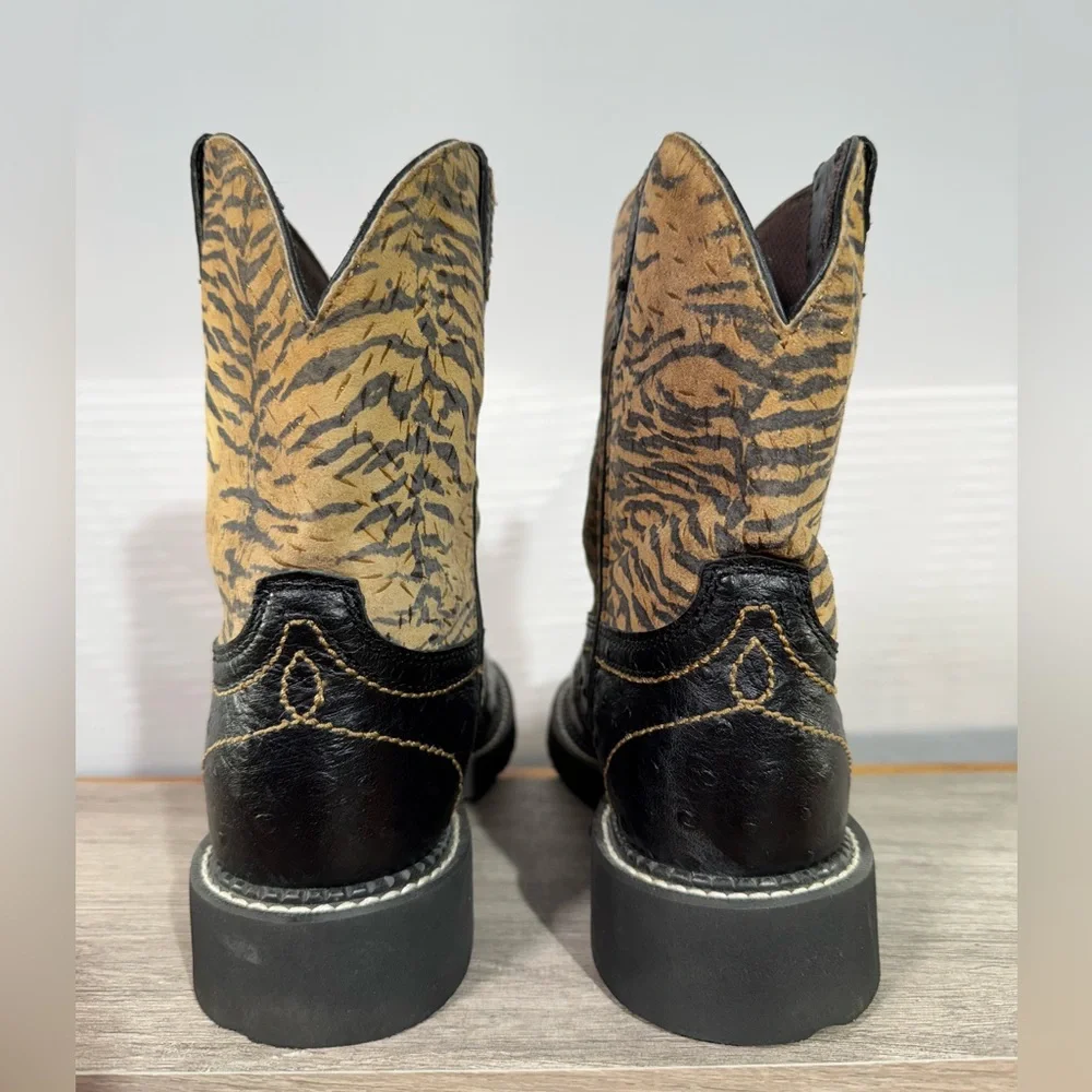 Justin Boots Black and Tan Heeled Boots - Picture 10 of 16